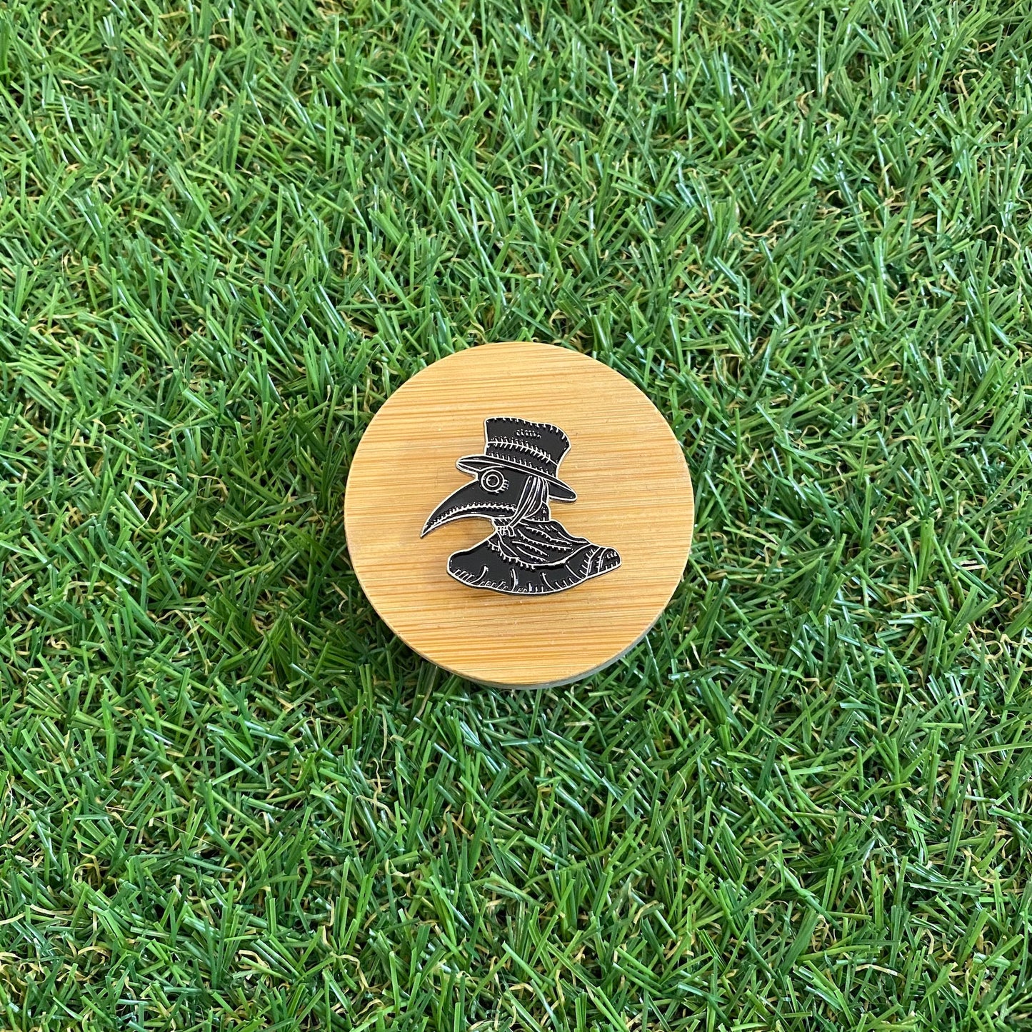 The Black Death - A Touch of the Macabre - Enamel Pin - thehappypin