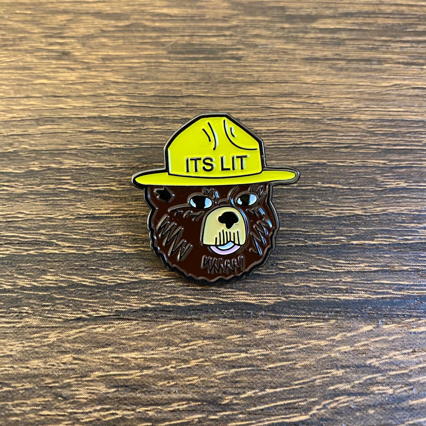 Richard the Bear It's Lit! Enamel Pin - thehappypin