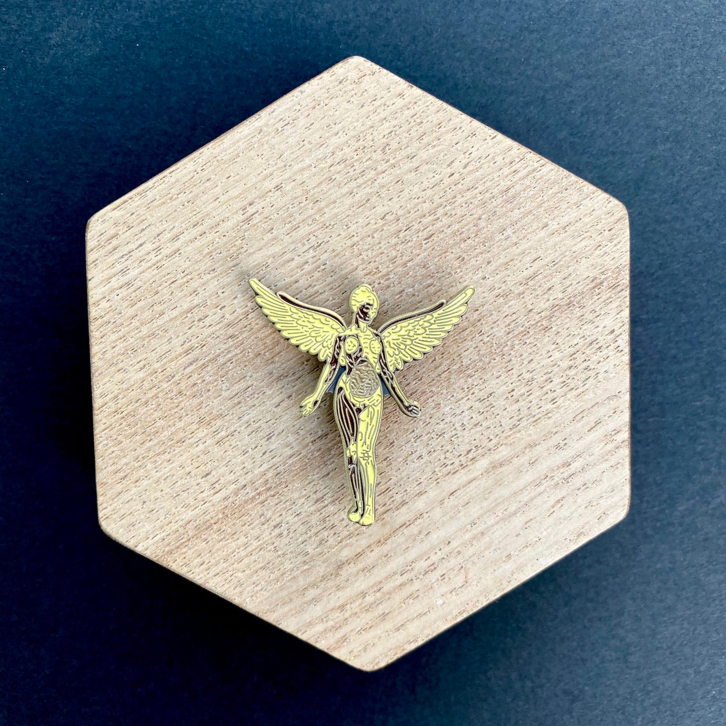Nirvana Angel RIP Kurt Cobain Enamel Pin - thehappypin
