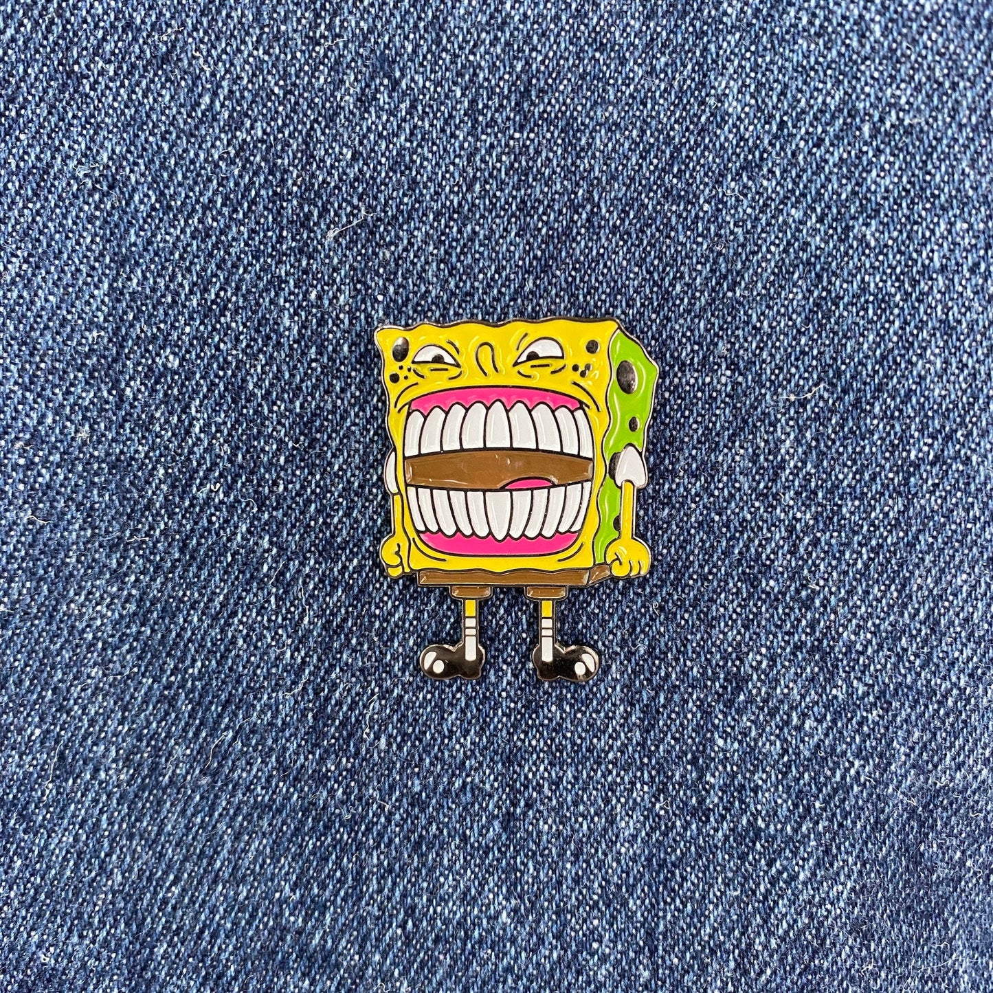 Big Smiles Spongebob Squarepants Enamel Pin - thehappypin