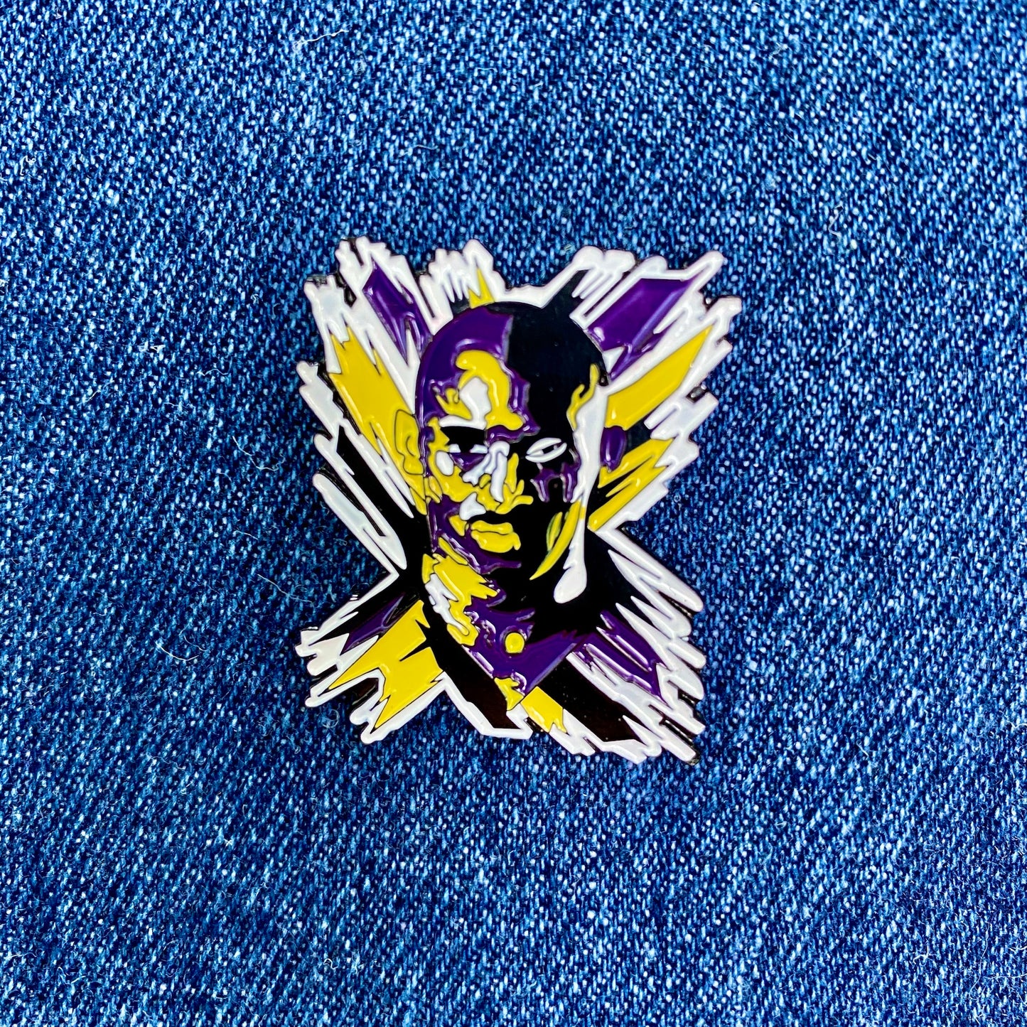 RIP Kobe Bryant Enamel Pin - thehappypin