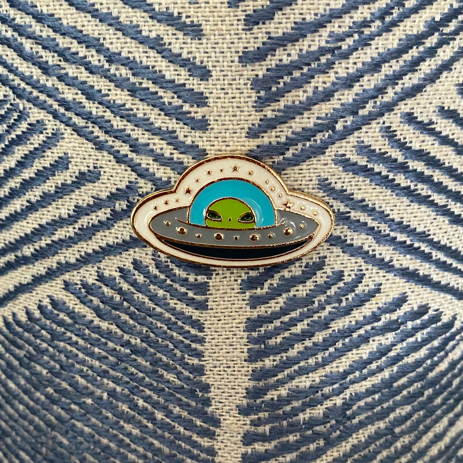 Alan the Alien Enamel Pin - thehappypin