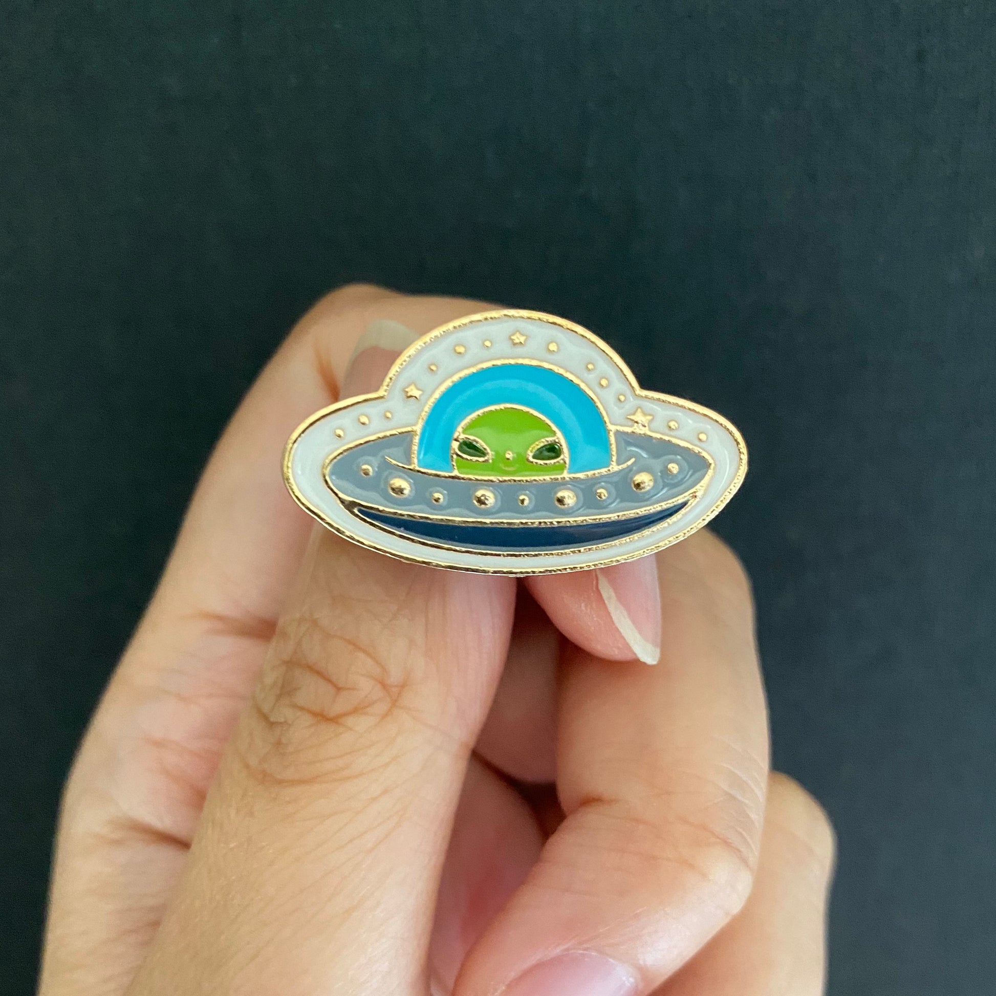 Alan the Alien Enamel Pin - thehappypin