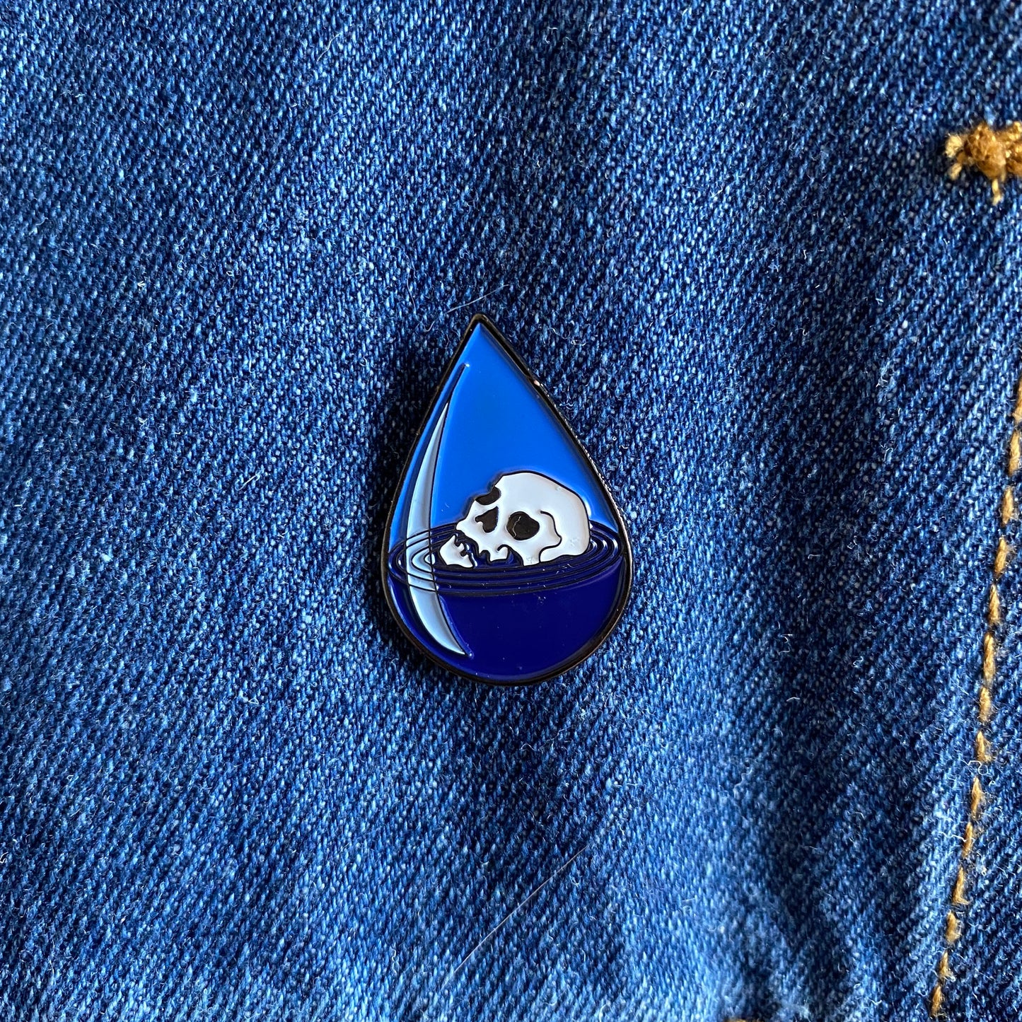 A Drop of Poison Enamel Pin - thehappypin