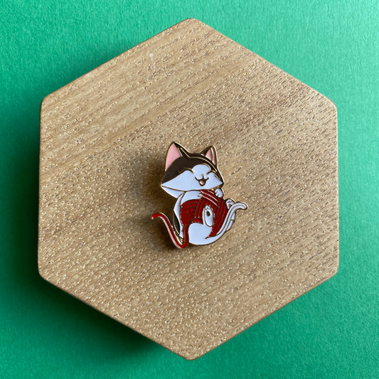 Giggles the Smitten Kitten Enamel Pin - thehappypin