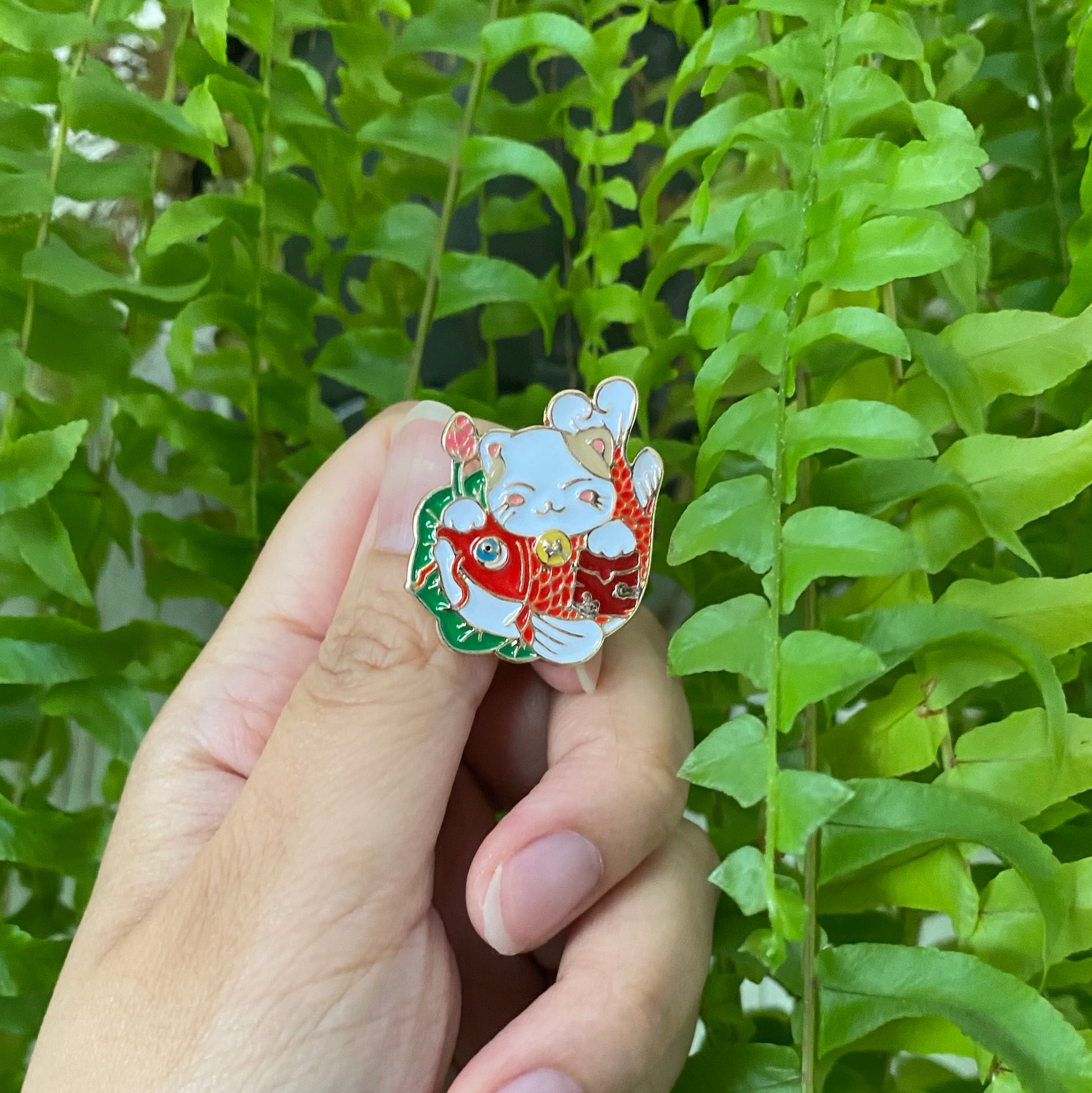 Fortune the Cat Enamel Pin - thehappypin