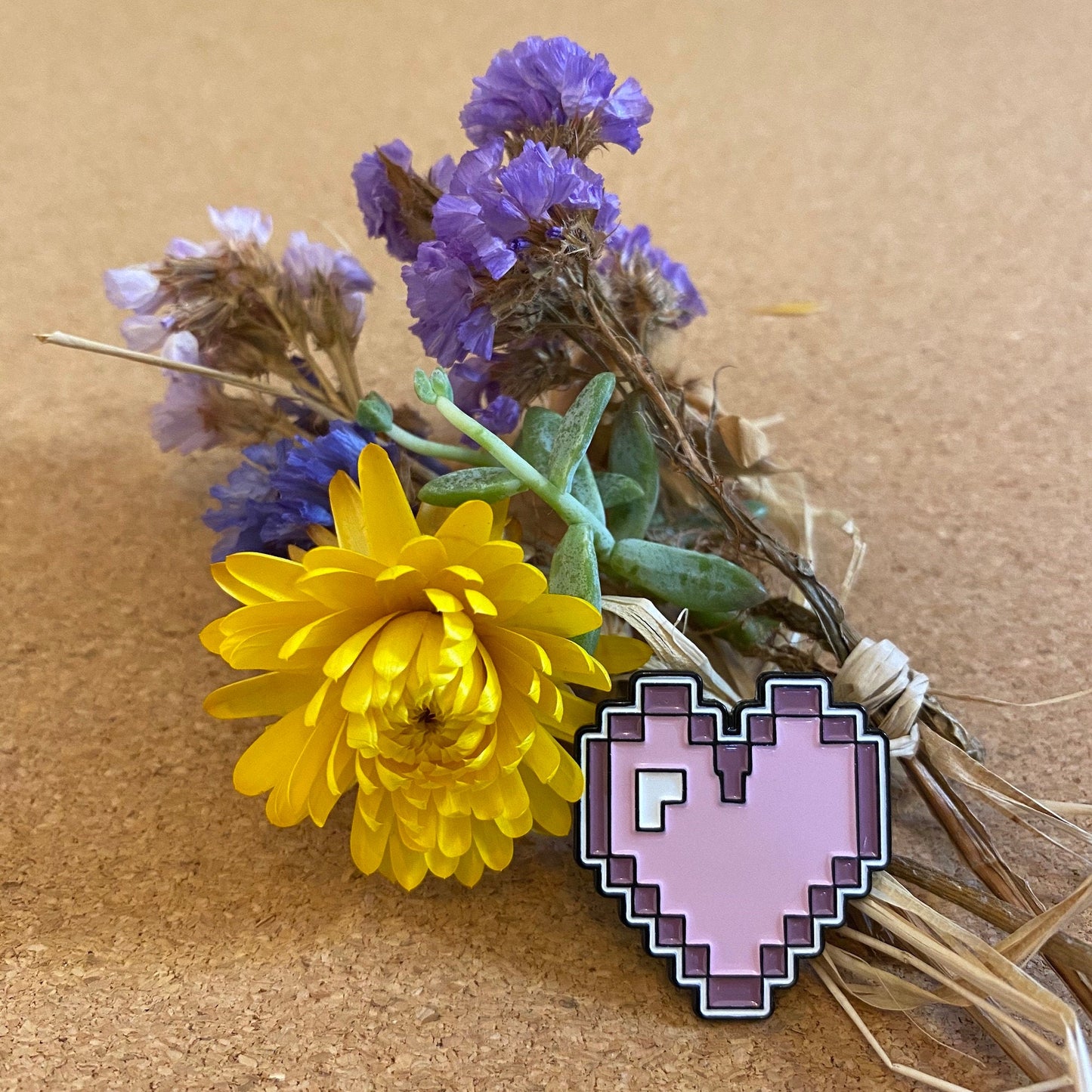 Pixel Heart Gamer Enamel Pin - thehappypin