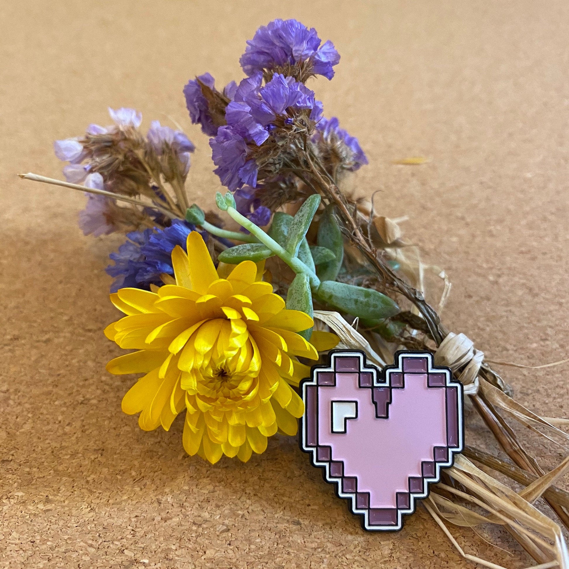 Pixel Heart Gamer Enamel Pin - thehappypin
