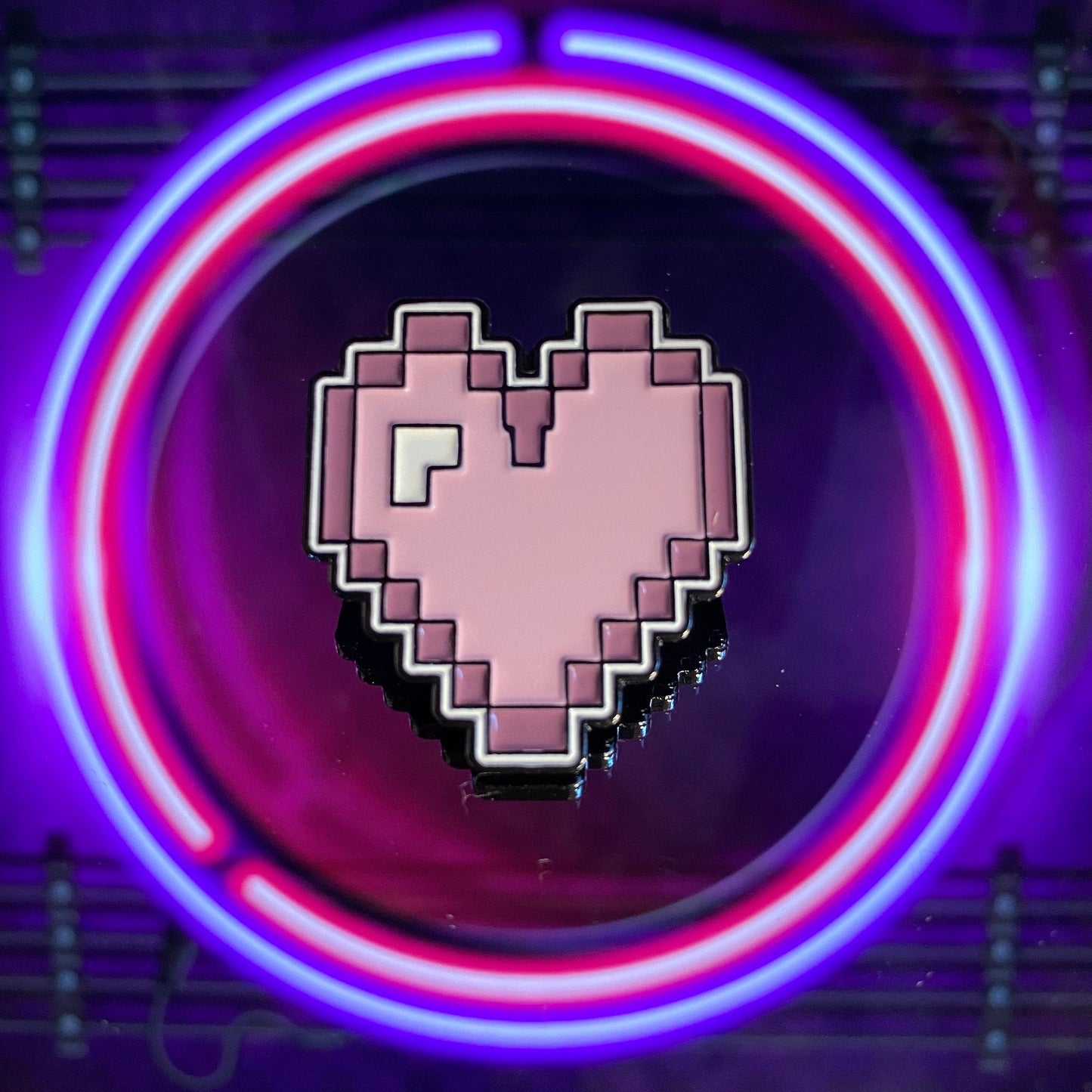 Pixel Heart Gamer Enamel Pin - thehappypin