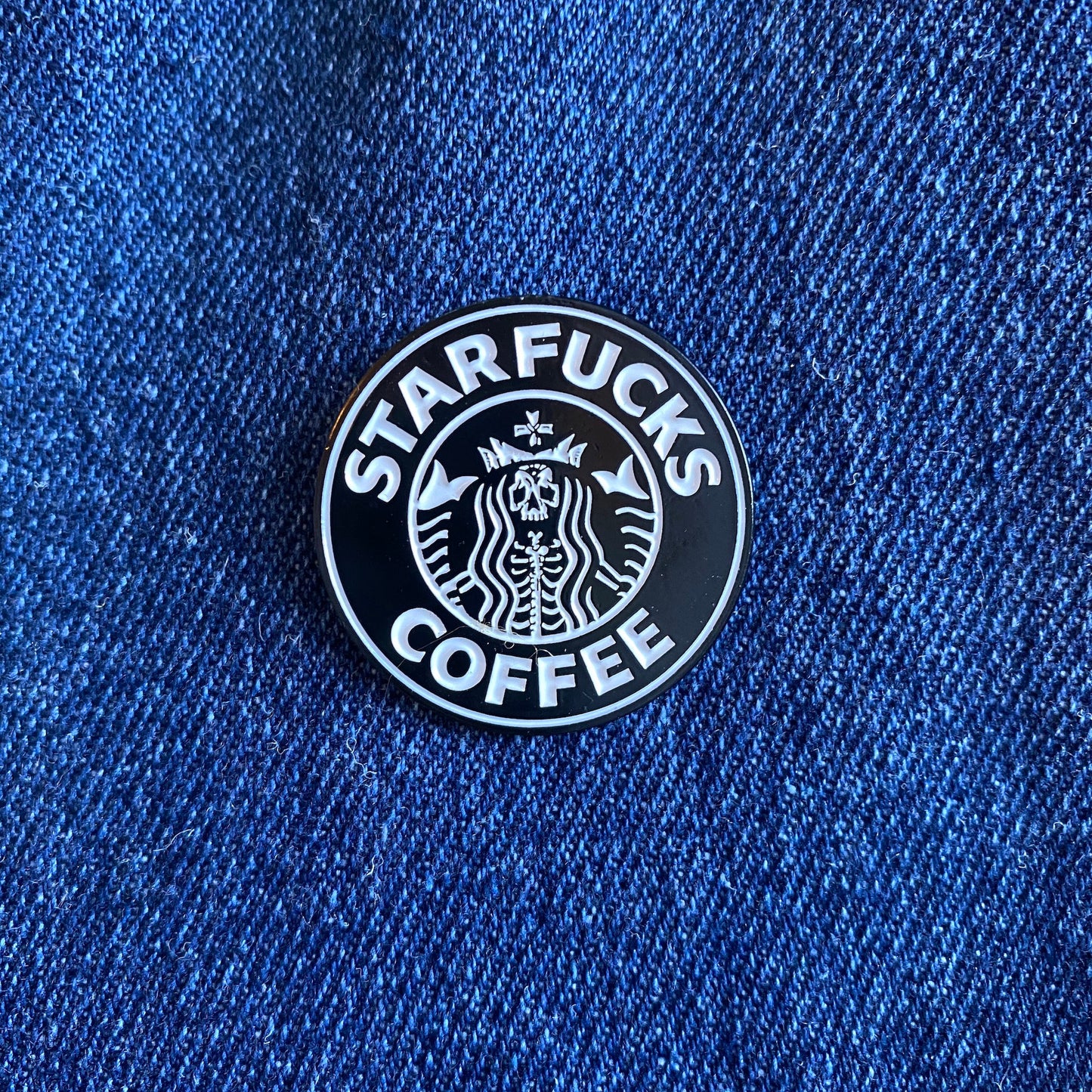 Starfucks Coffee - Absolutely No F***s Given Enamel Pin - thehappypin