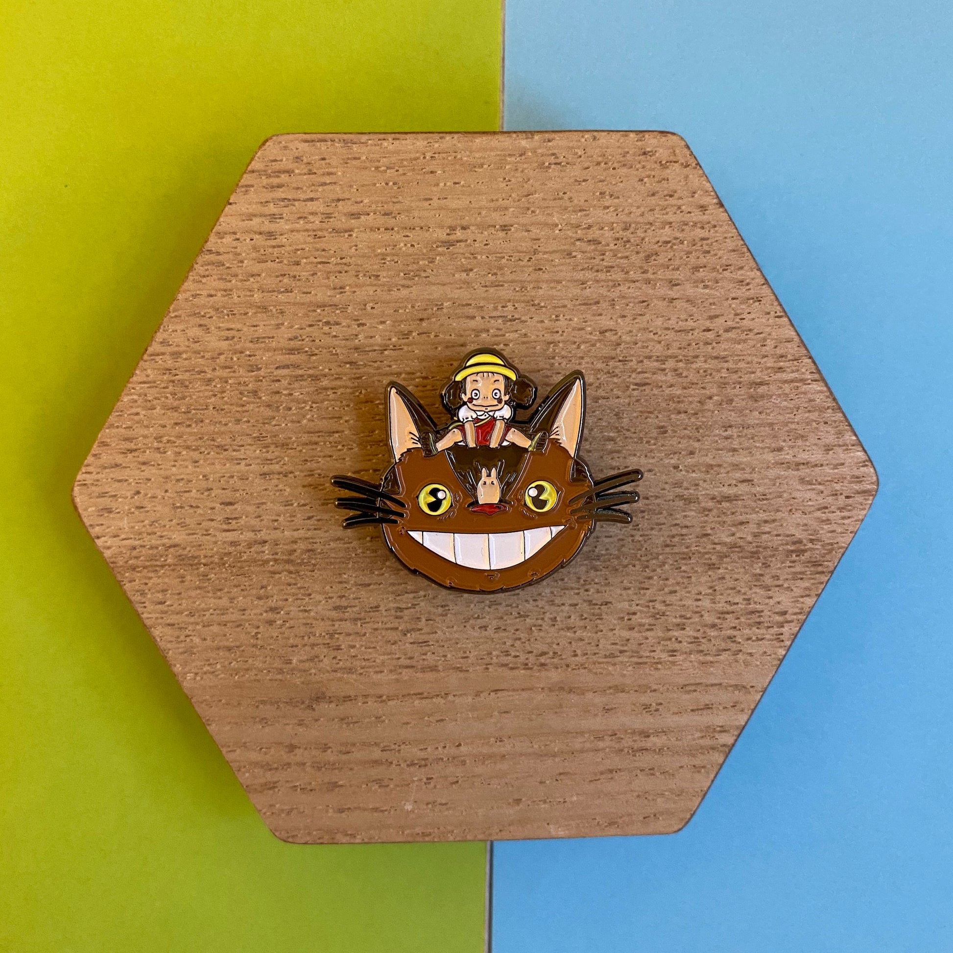 Catbus and Mei - My Neighbor Totoro Enamel Pin - thehappypin