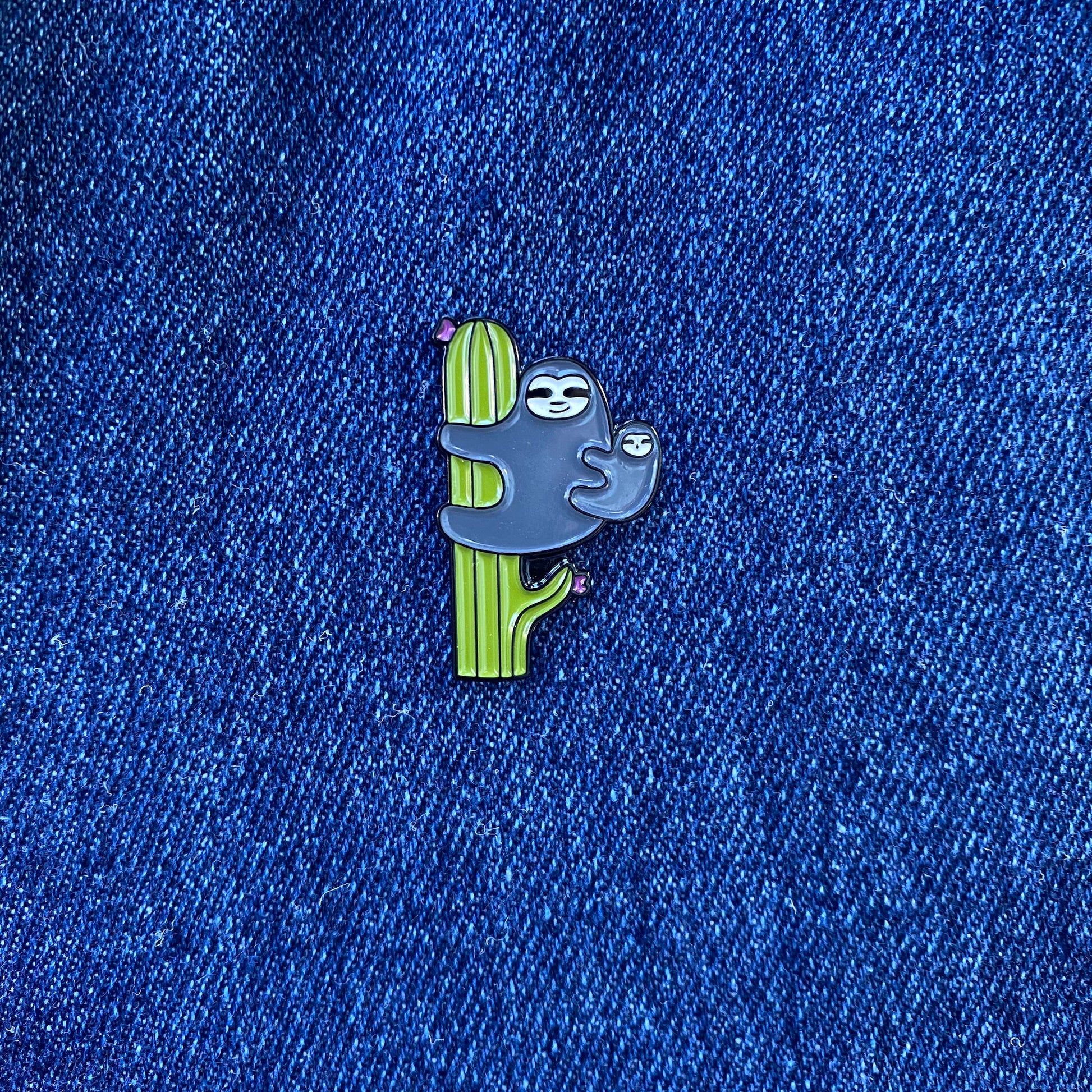 Sally the Sloth and her Little Baby Sloth Enamel Pin - thehappypin