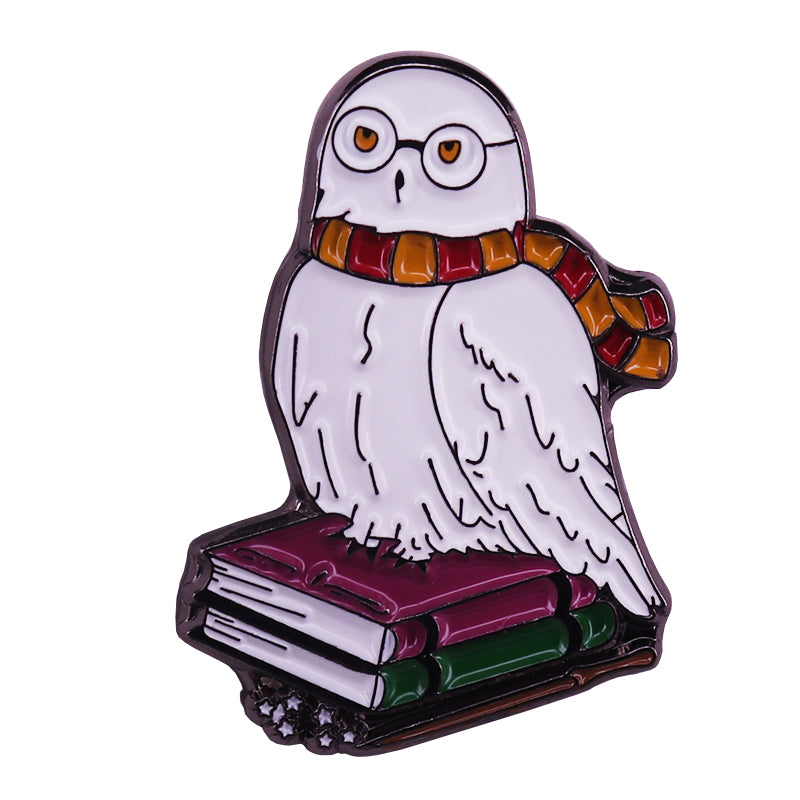 Hedwig Book Nerd Harry Potter Enamel Pin - thehappypin